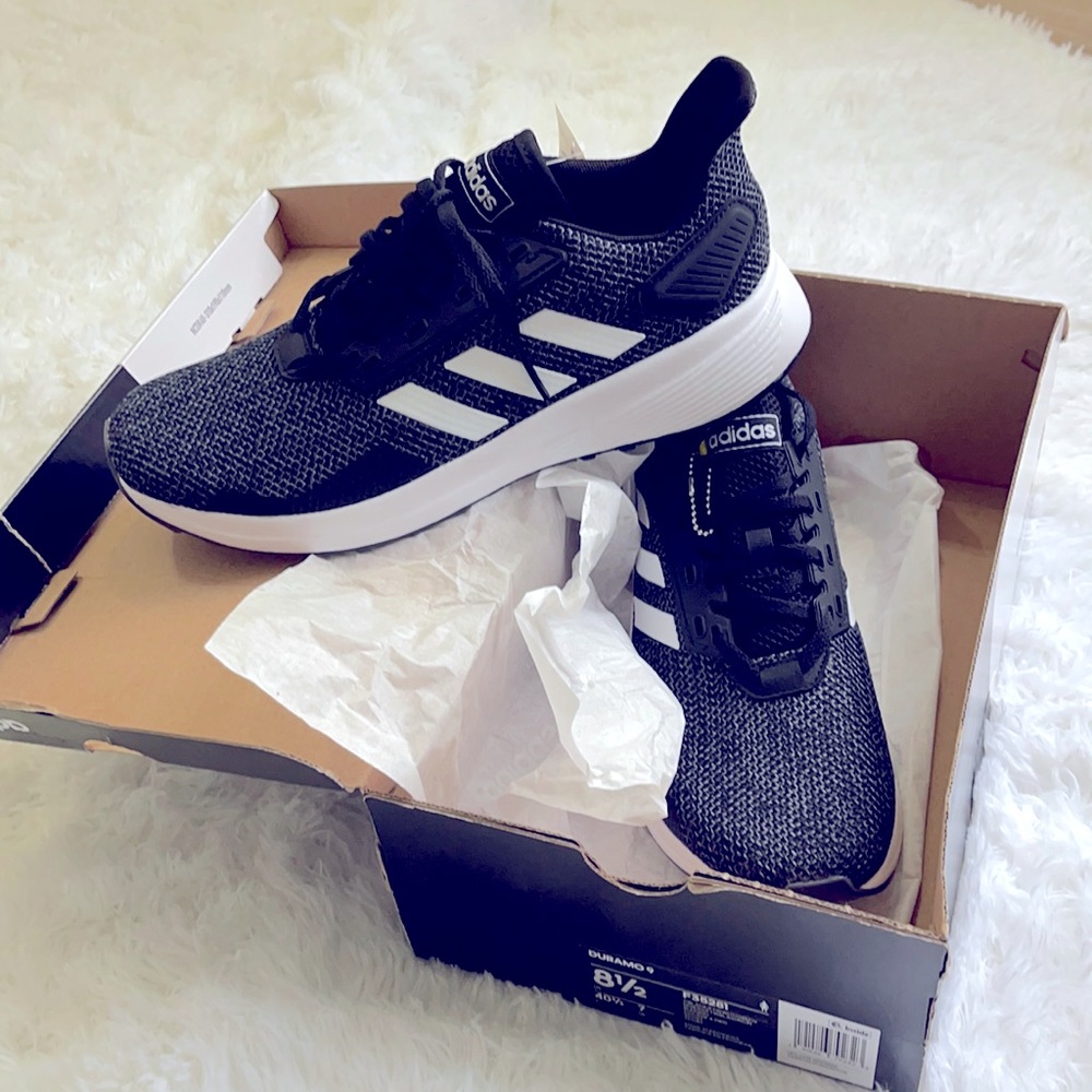 Adidas women’s 8.5 Duramo